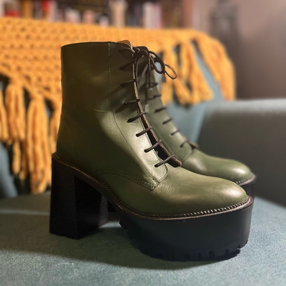 Green Platform Boots Size 6.5